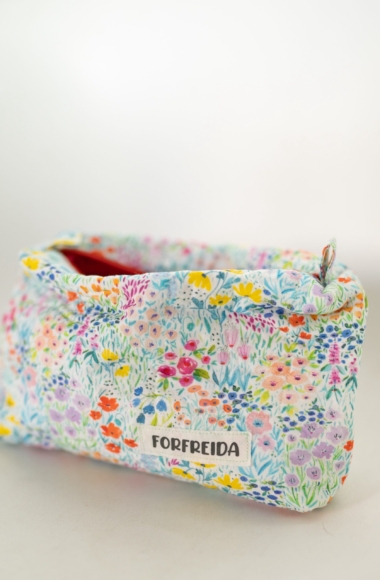 For Freida Makeup Bag – Blue Floral