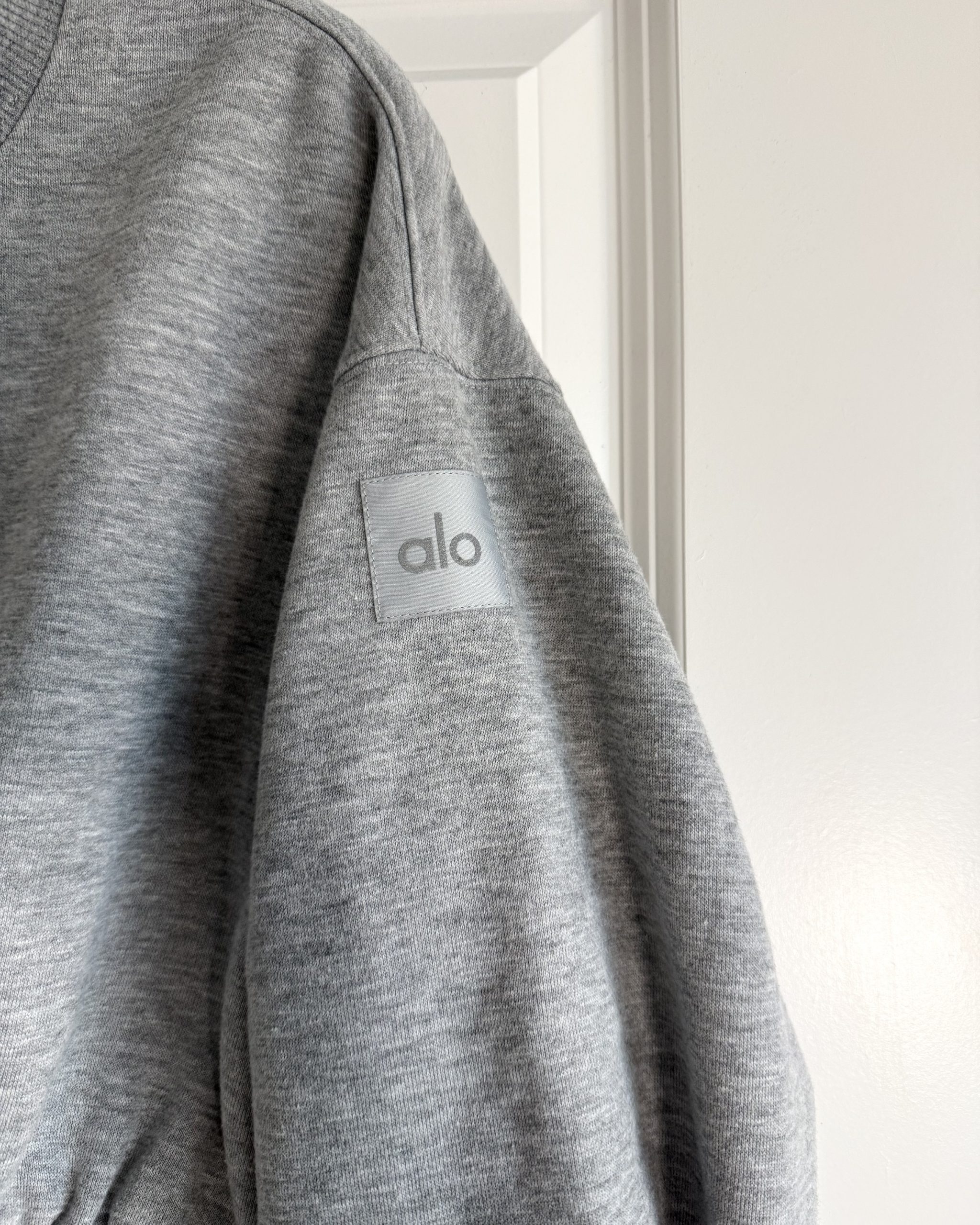 REFOUND ALO Yoga Cropped Sweatshirt SIZE XS - Image 2